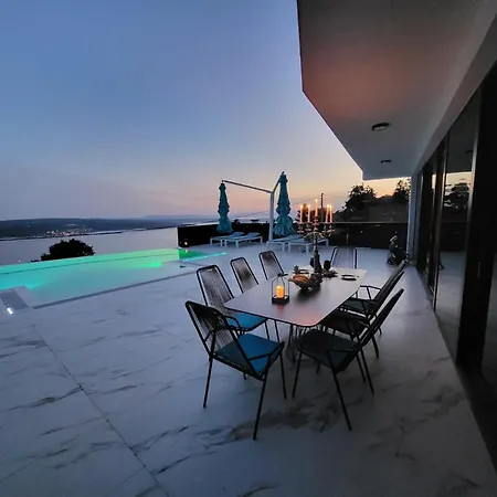 Villa Hb With Heated Pool And Hot Tub