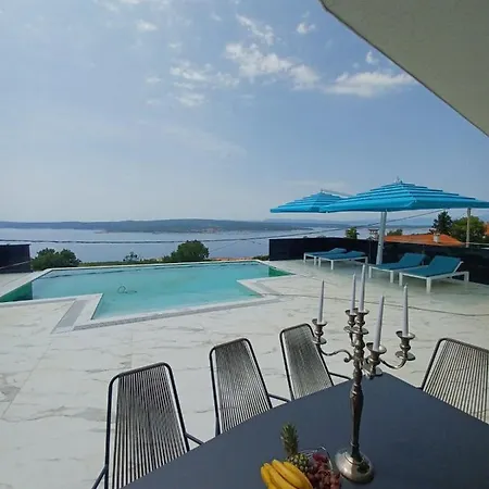 Villa Hb With Heated Pool And Hot Tub