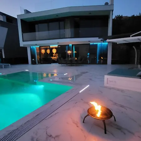Villa Hb With Heated Pool And Hot Tub *