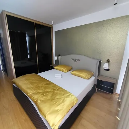 Hb With Heated Pool And Hot Tub Crikvenica