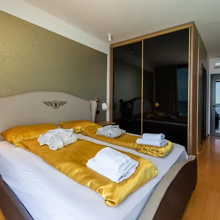 Villa Hb With Heated Pool And Hot Tub